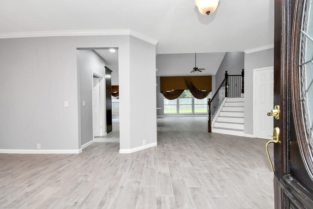 19907 Glen Lake Drive - Photo 4