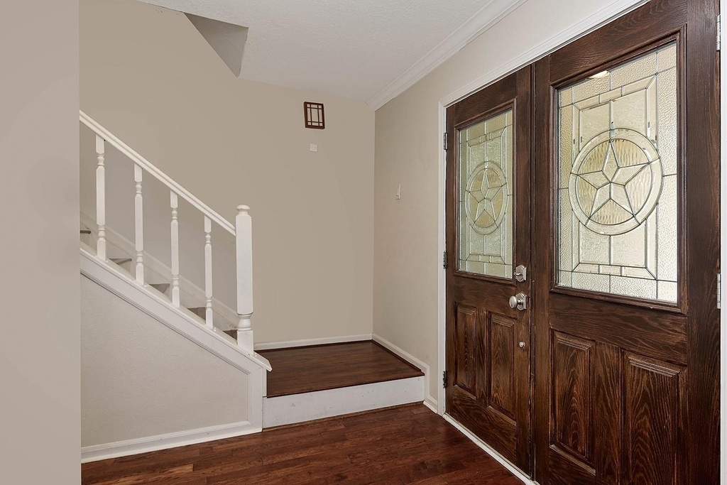27 Berryfrost Lane - Photo 2