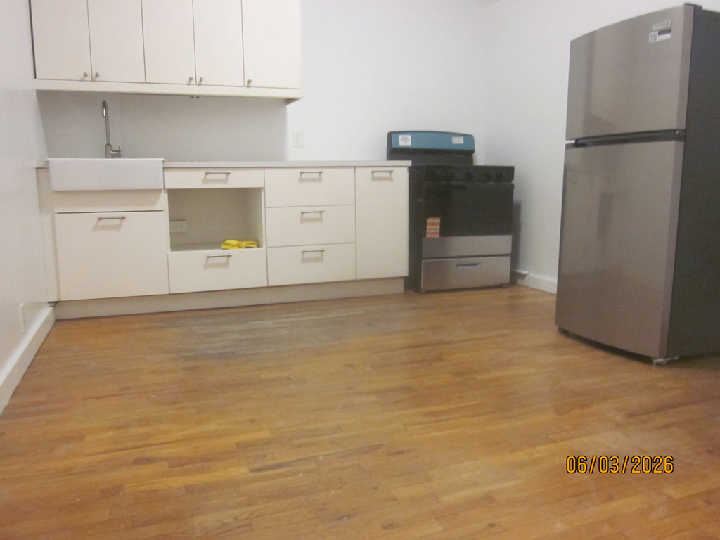 102 South 6th Street - Photo 0