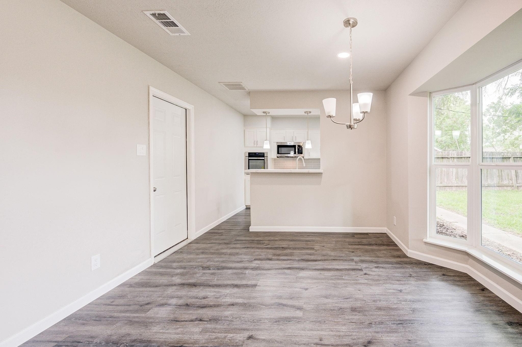 9617 Caffrey Street - Photo 9