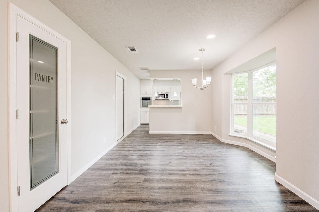 9617 Caffrey Street - Photo 7
