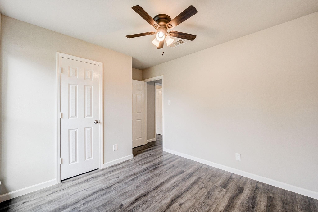9617 Caffrey Street - Photo 21