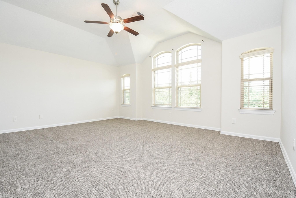 71 Aventura Place - Photo 20