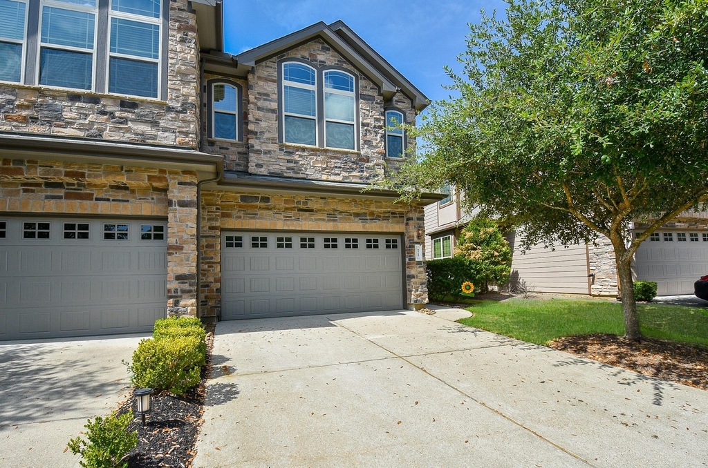 71 Aventura Place - Photo 0