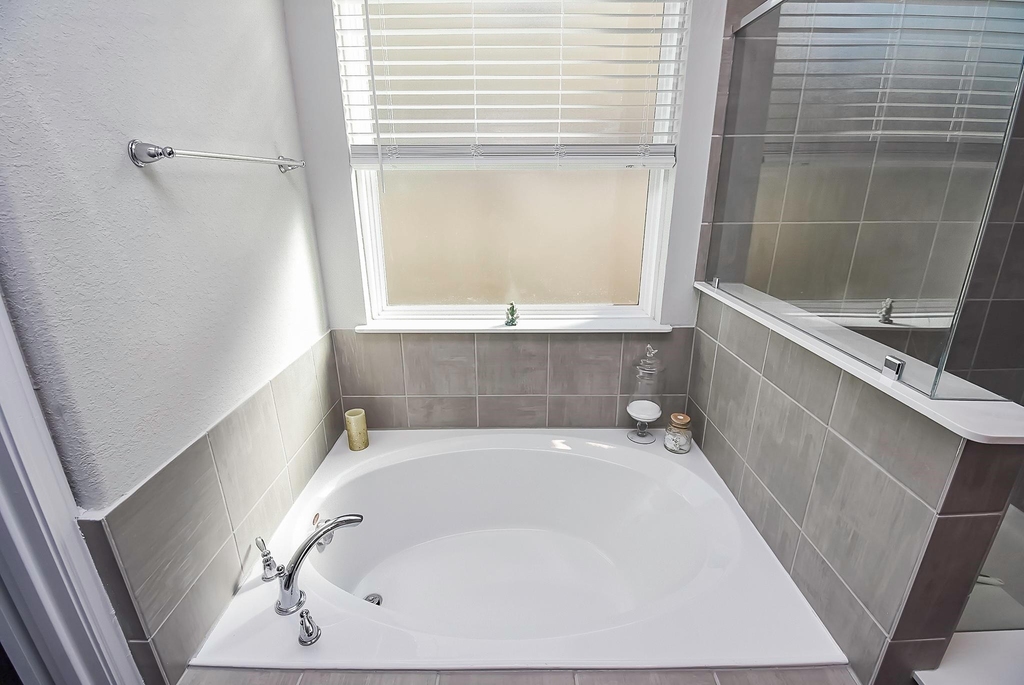 4218 Rocky Plains Lane - Photo 18
