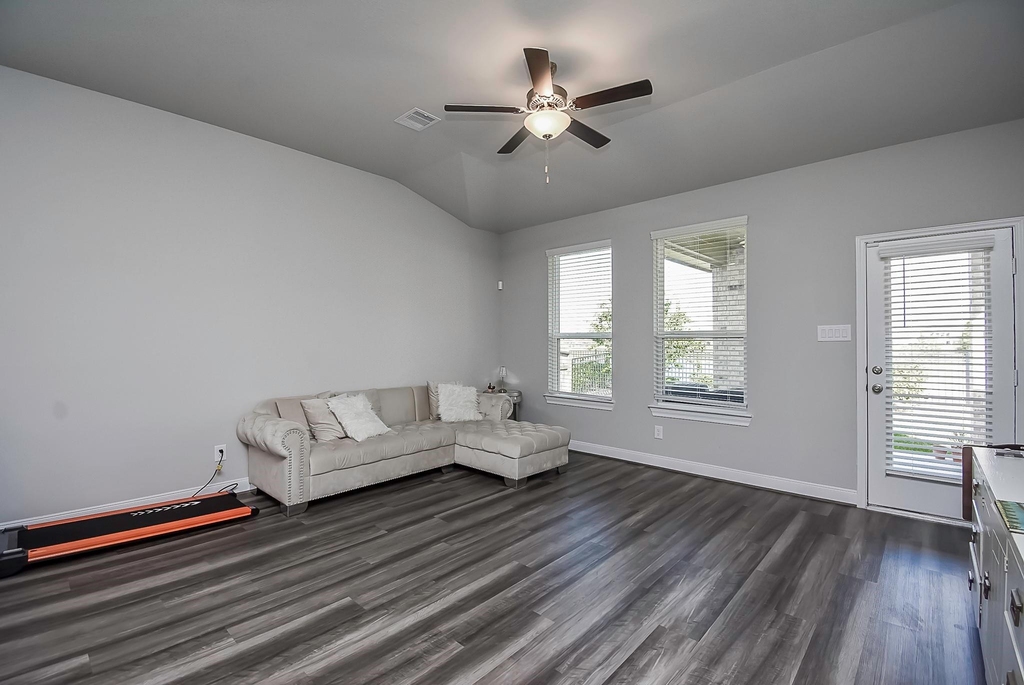 4218 Rocky Plains Lane - Photo 14