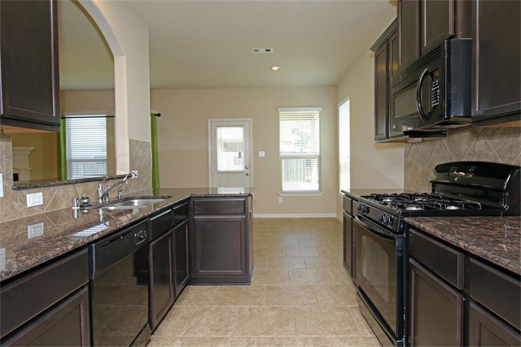 8902 Finnery - Photo 11
