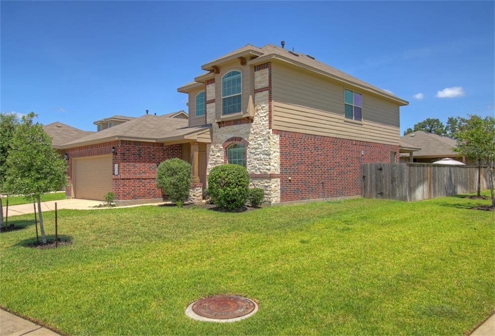 8902 Finnery - Photo 1