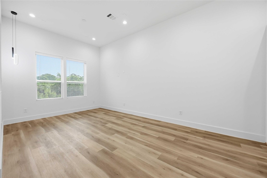 6627 Katarani Drive - Photo 11