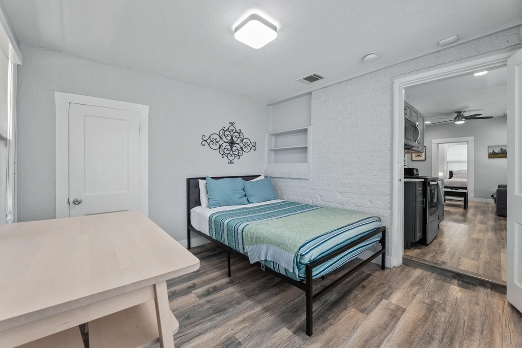 412 Drew Street - Photo 8