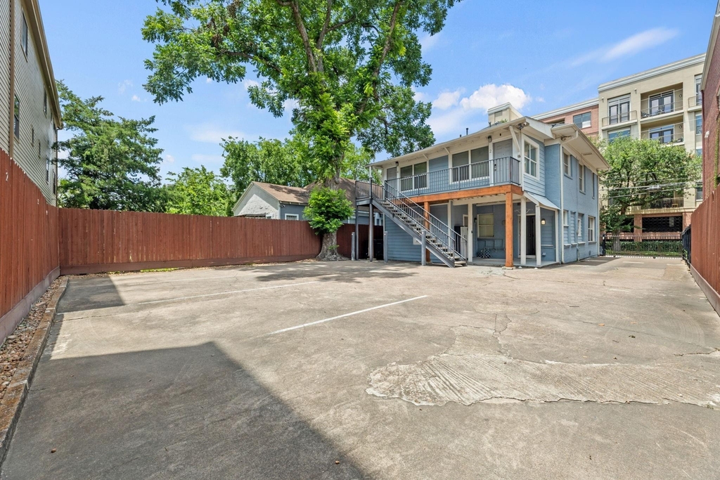 412 Drew Street - Photo 23