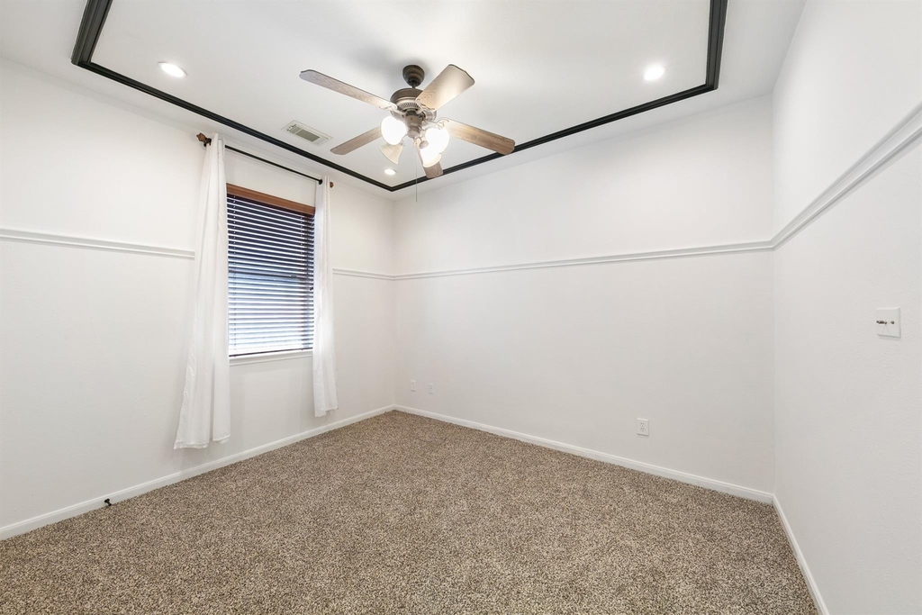 24527 Spring Harbor Drive - Photo 16