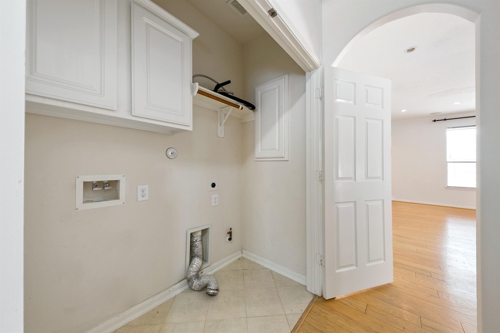 24527 Spring Harbor Drive - Photo 19