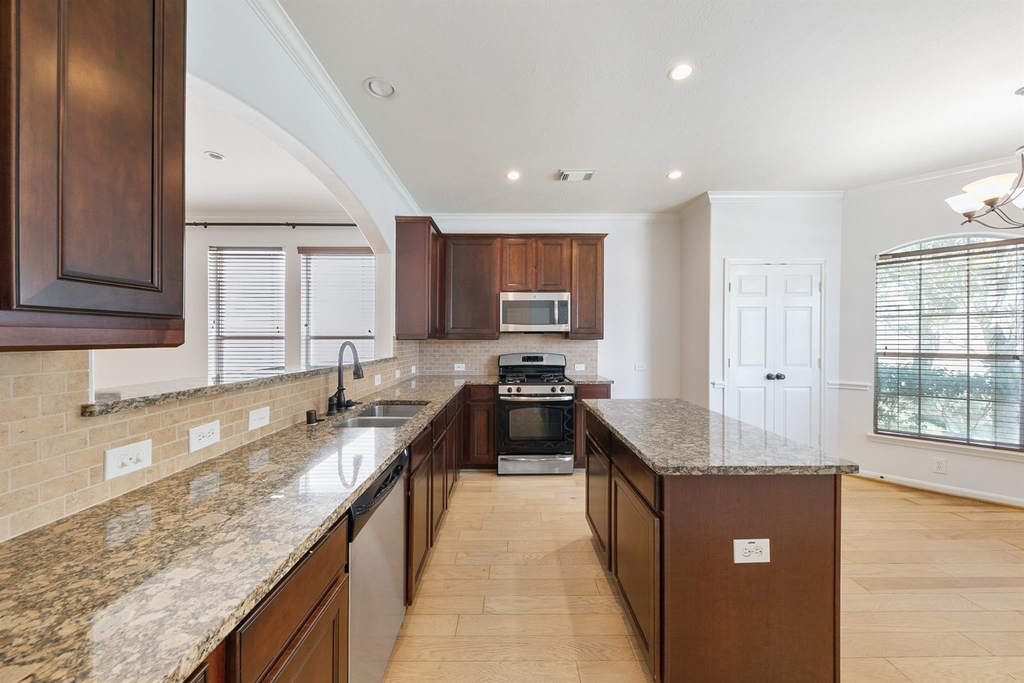 24527 Spring Harbor Drive - Photo 6