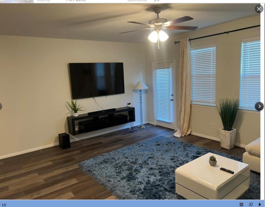 27918 Western Creek Ct - Photo 0