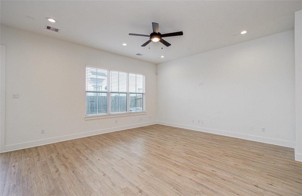6420 Highland Pine Lane - Photo 16