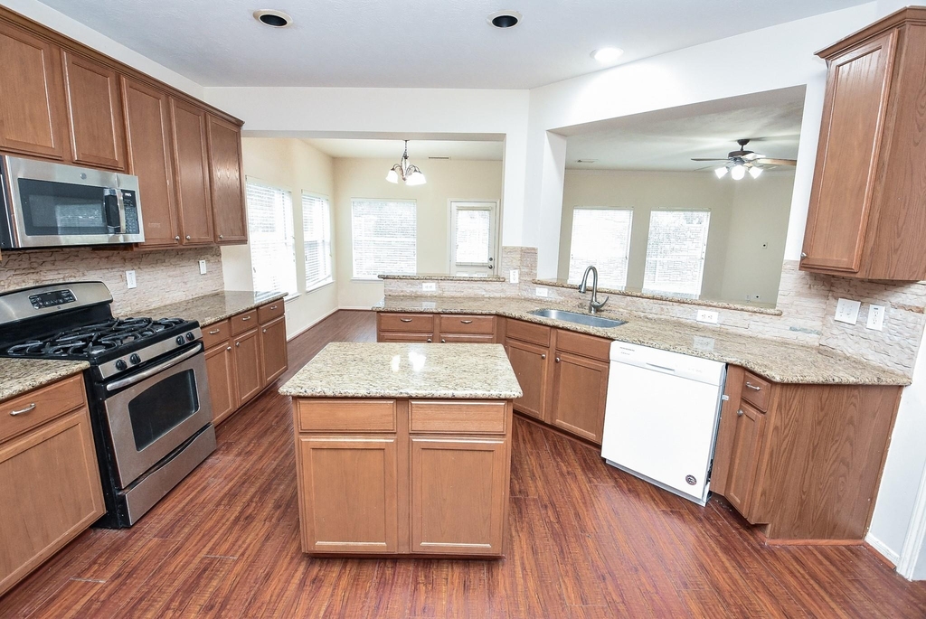 22202 Bent Bridge Lane - Photo 9