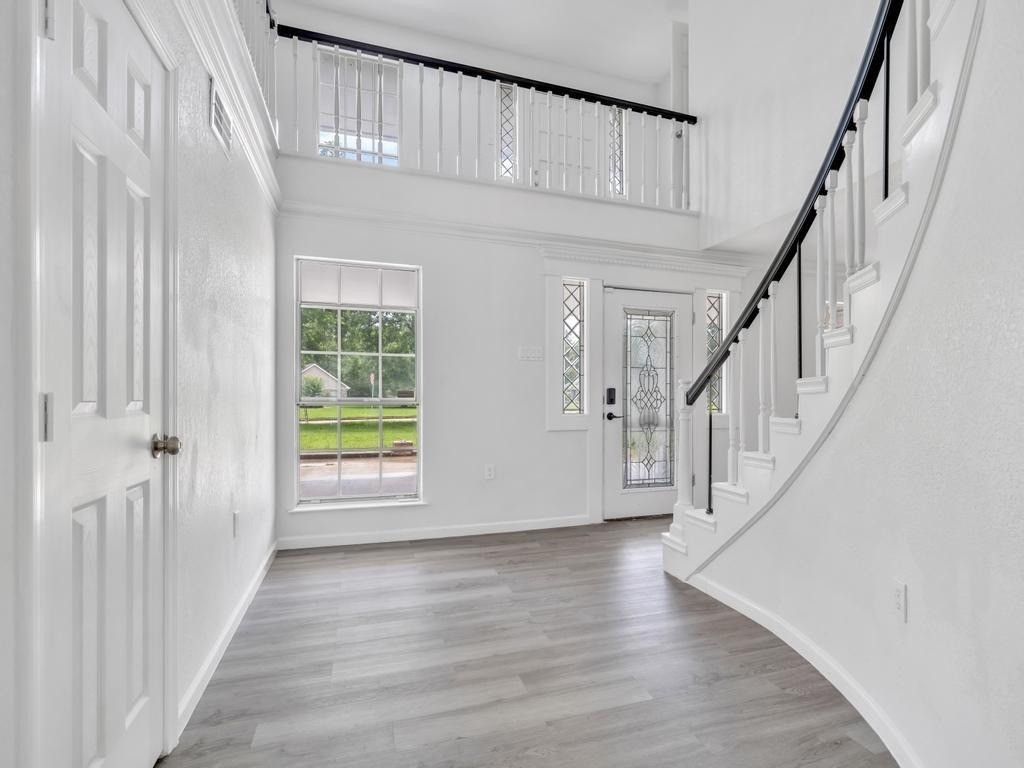 4409 Hillbrook Drive - Photo 11