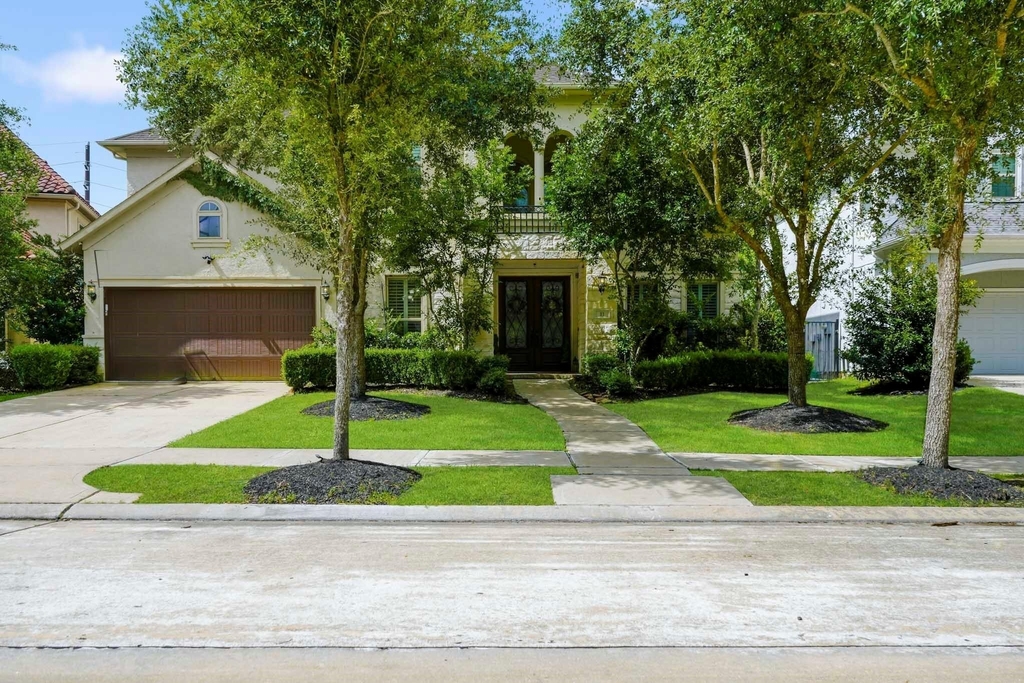 11 Marino Drive - Photo 0