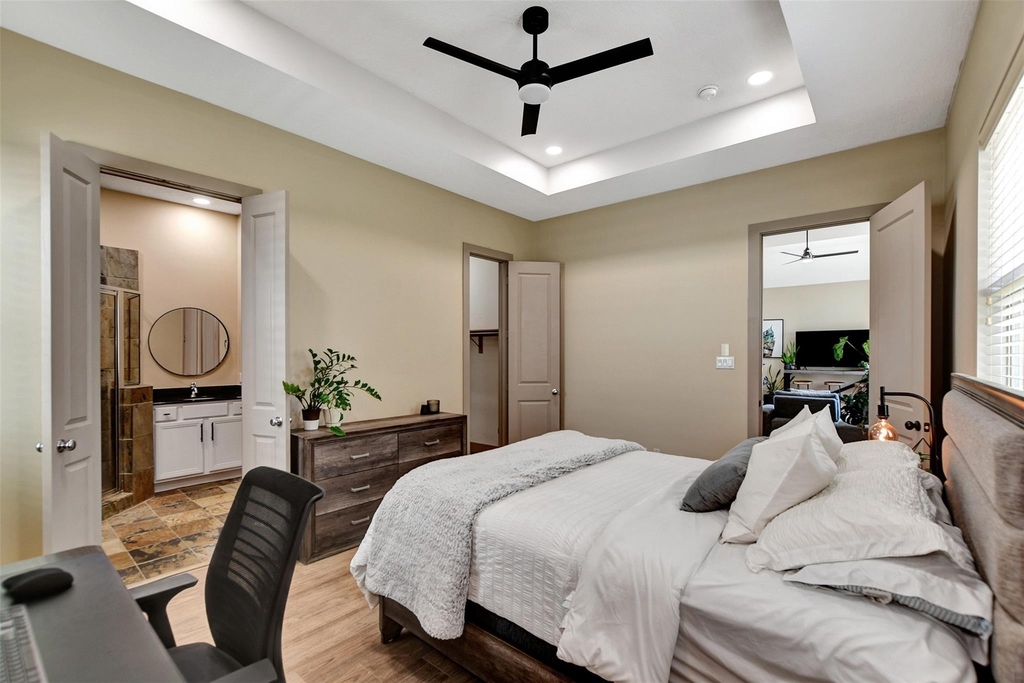 837 W 25th Street - Photo 24