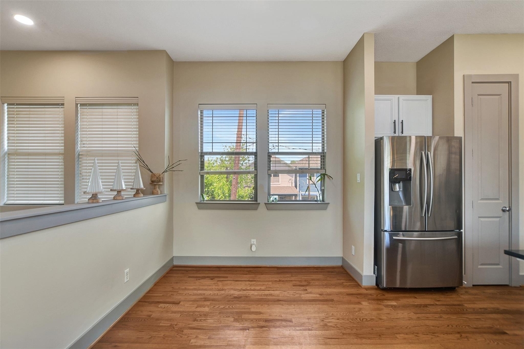 837 W 25th Street - Photo 21