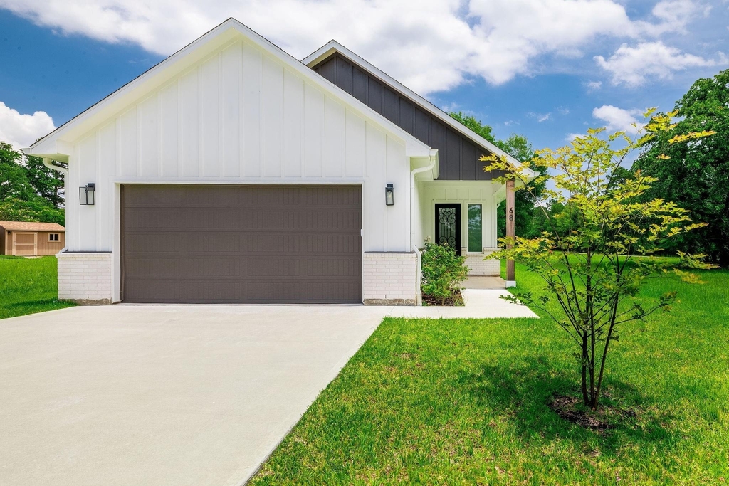 68 Fairway Drive - Photo 2