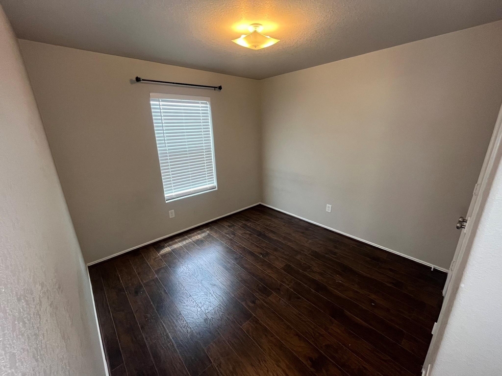 21335 Finbury Oaks Lane - Photo 5