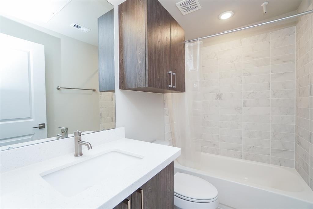 2401 Crawford Street - Photo 19
