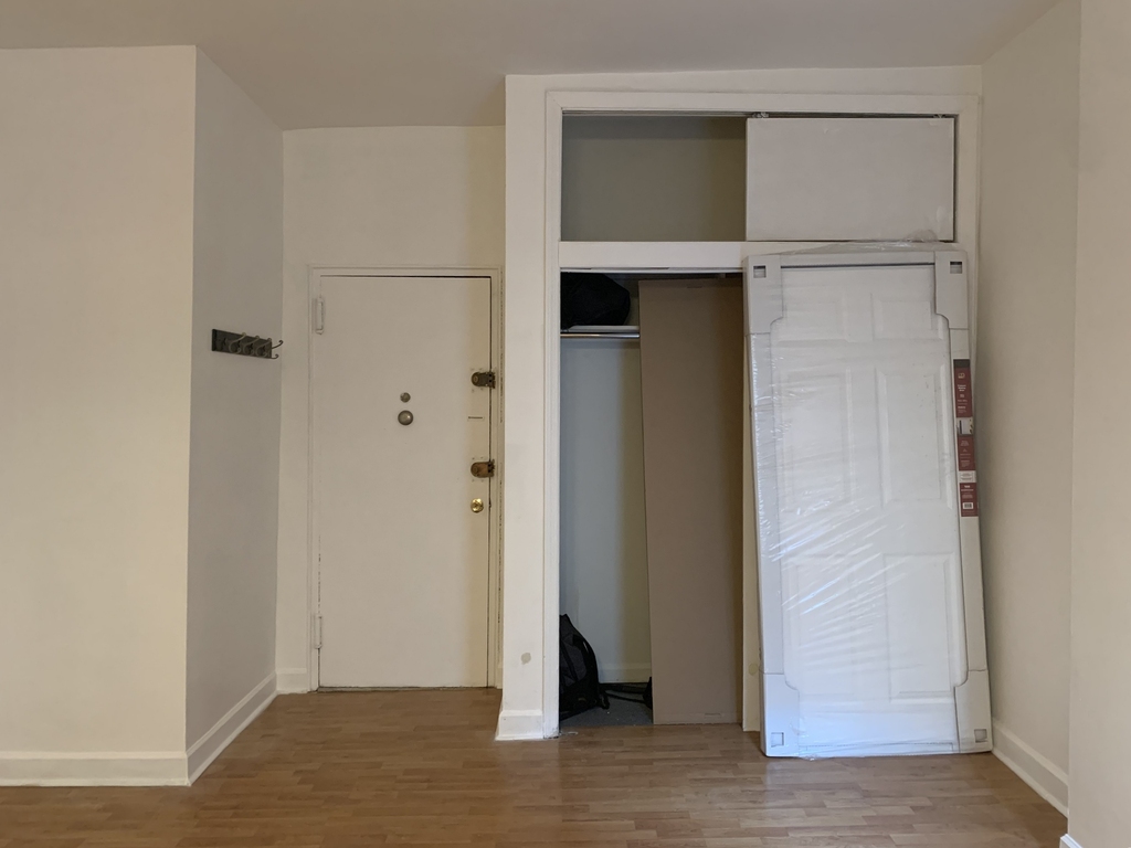 350 West 56th Street - Photo 8