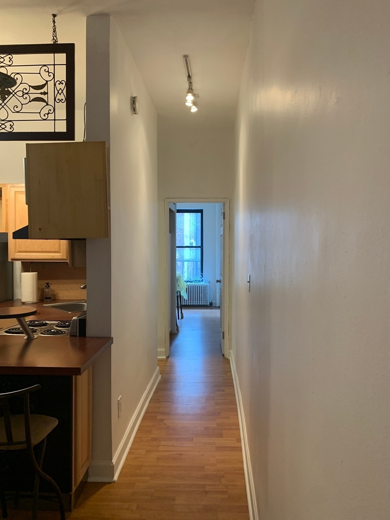 350 West 56th Street - Photo 1