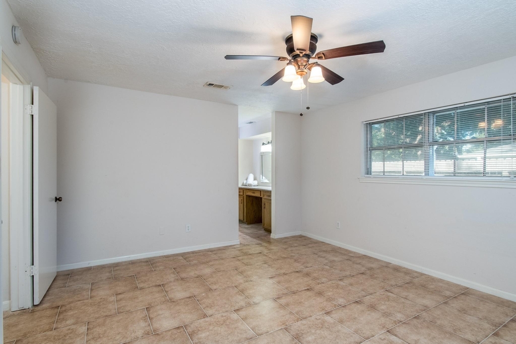 1830 Baker Drive - Photo 11