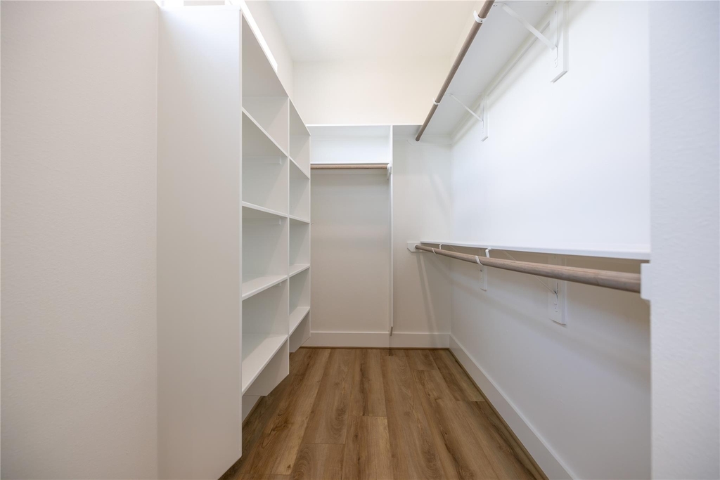 4010 Yellowstone Blvd - Photo 18