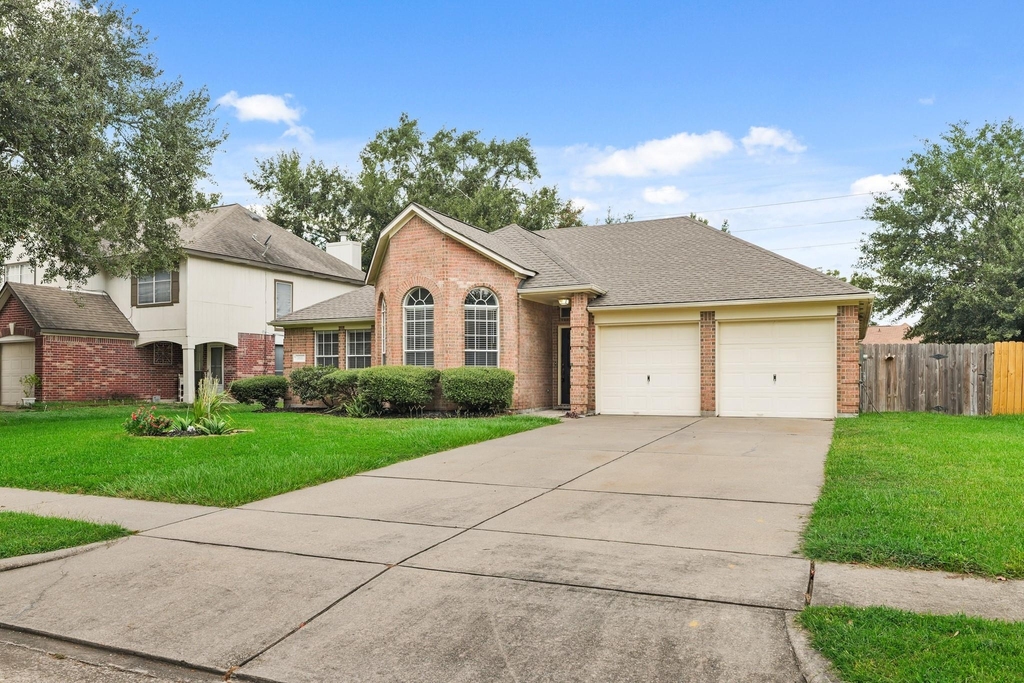 3651 Woodlace Drive - Photo 2