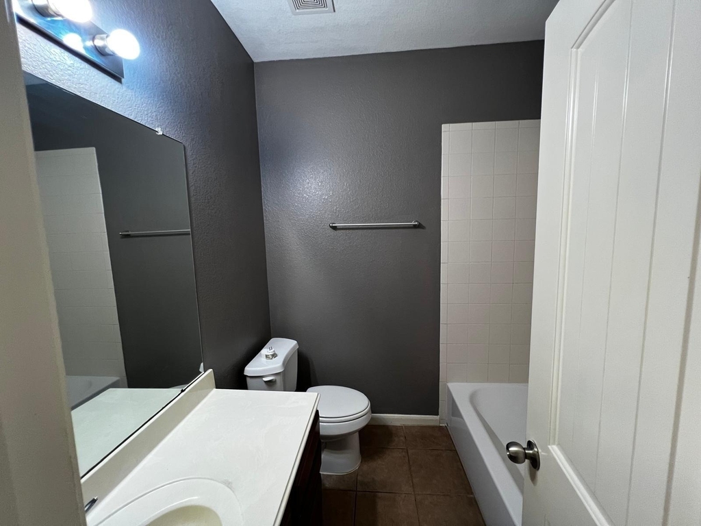 23706 Red Glade Court - Photo 13