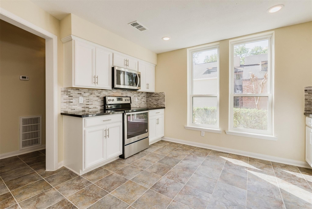 15169 Kimberley Court - Photo 3