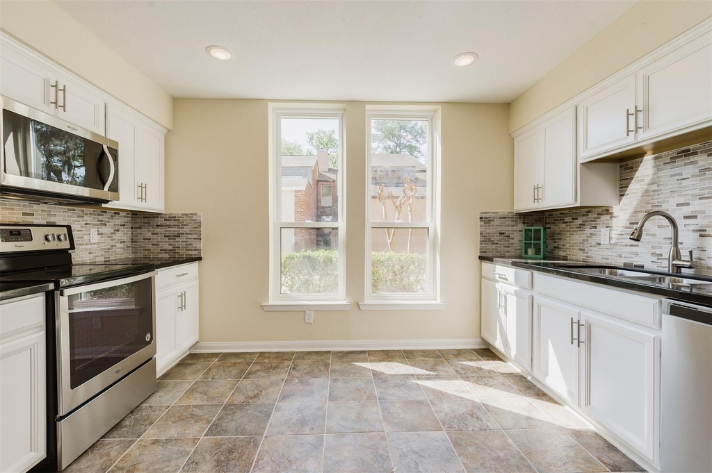 15169 Kimberley Court - Photo 1