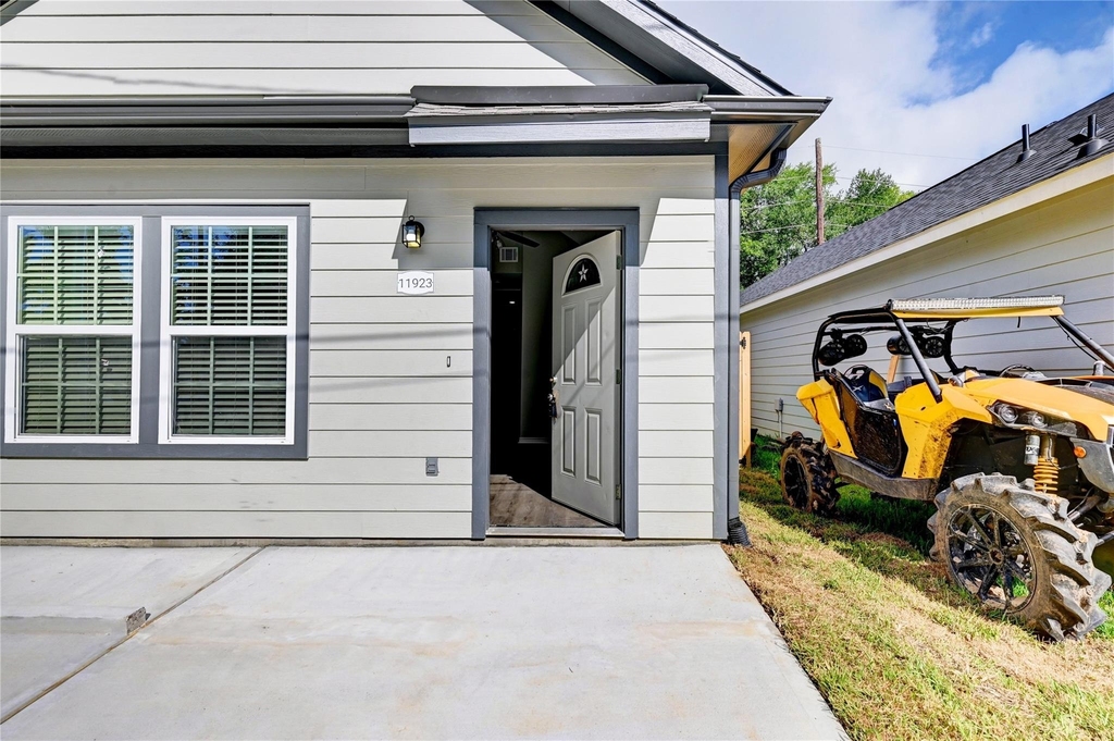 11923 Nelwood - Photo 3