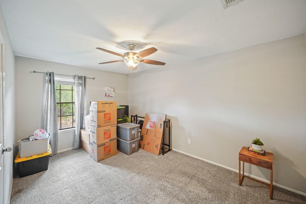 15831 Ridge Park Drive - Photo 12