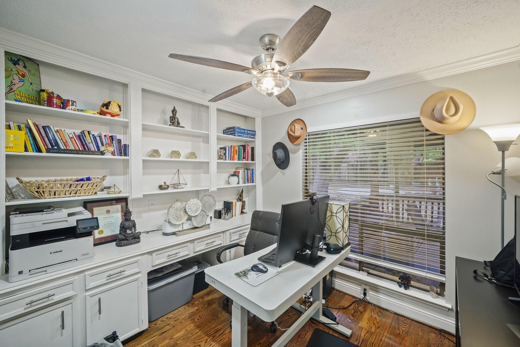 15831 Ridge Park Drive - Photo 11