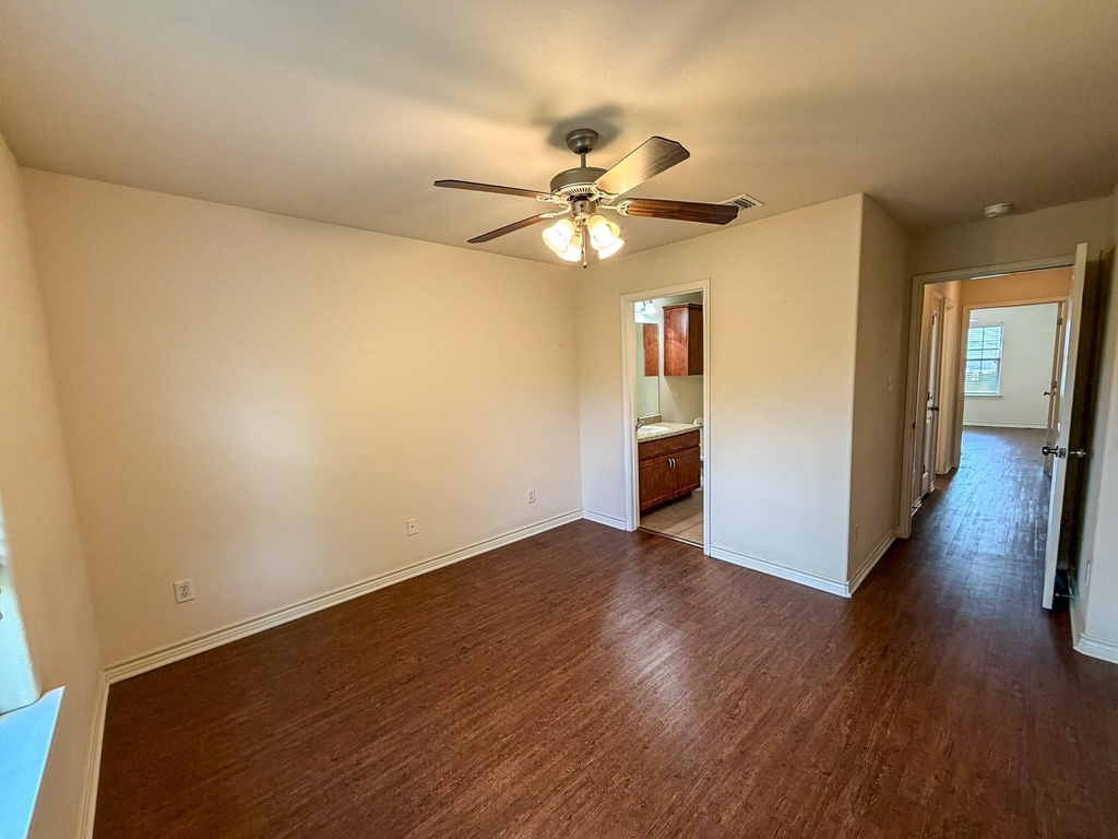 4424 Reveille Rd - Photo 11
