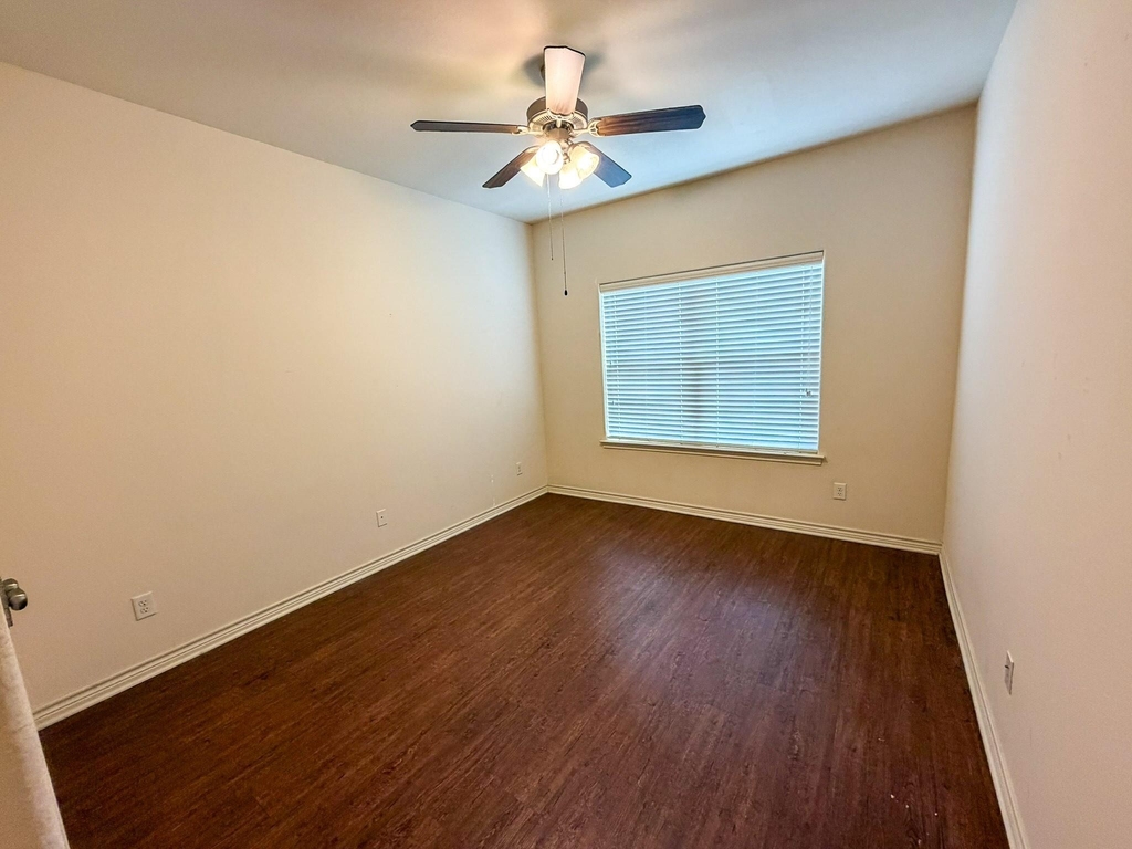 4424 Reveille Rd - Photo 4