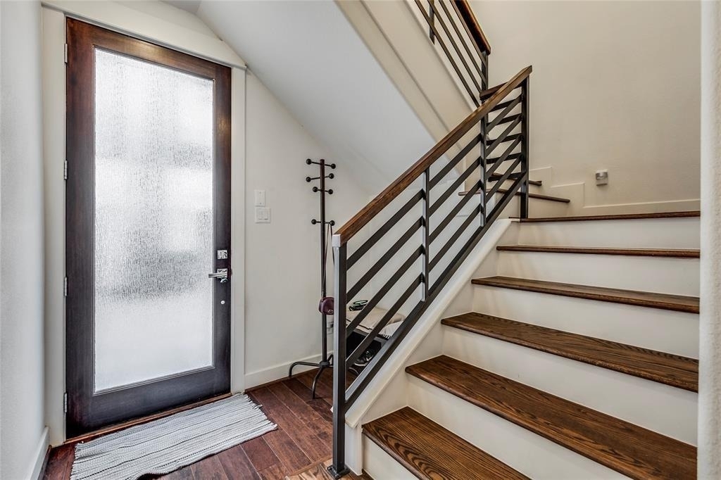 2612 Polk Street - Photo 2