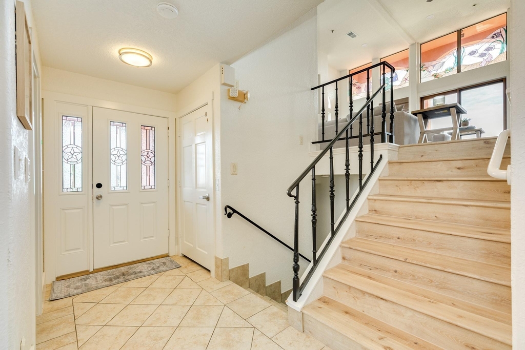 411 Sailfish Street - Photo 2