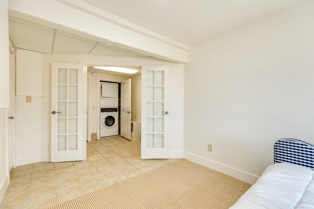 411 Sailfish Street - Photo 22