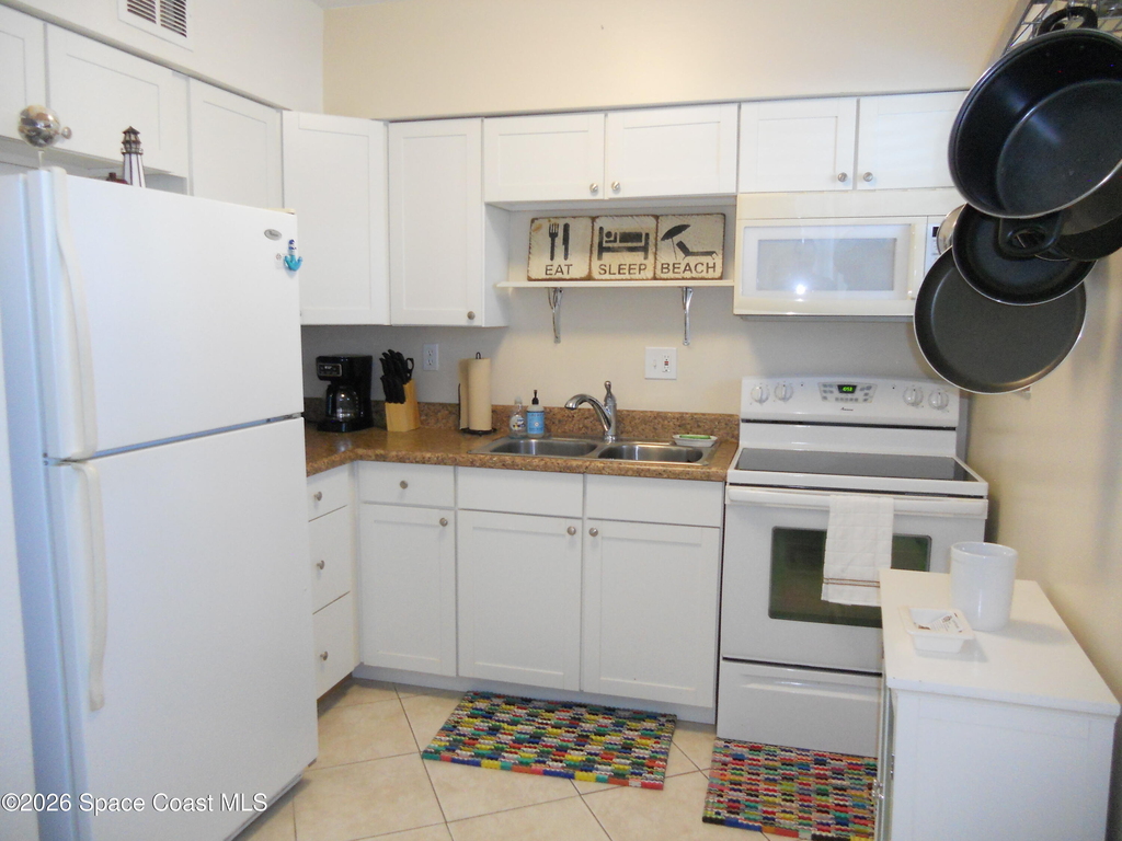4000 Ocean Beach Boulevard - Photo 6