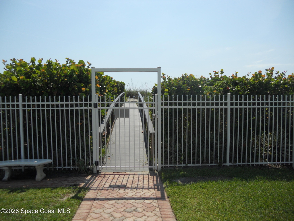 4000 Ocean Beach Boulevard - Photo 3