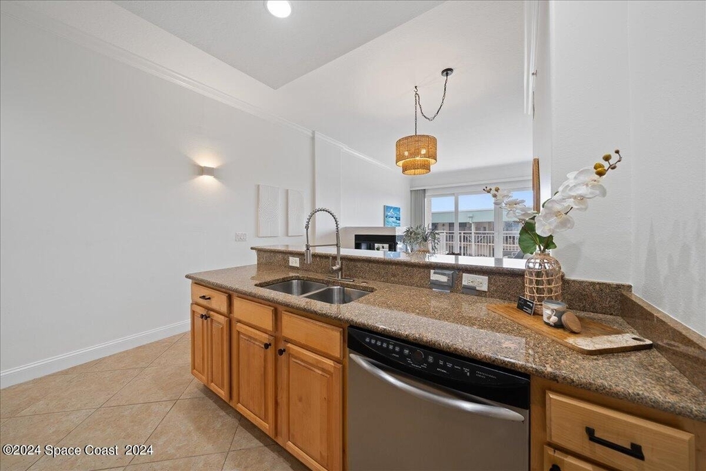 601 N Miramar Avenue - Photo 5