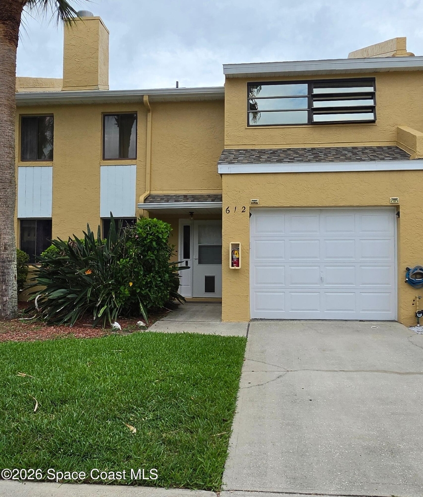 612 Cedar Side Circle Ne - Photo 0