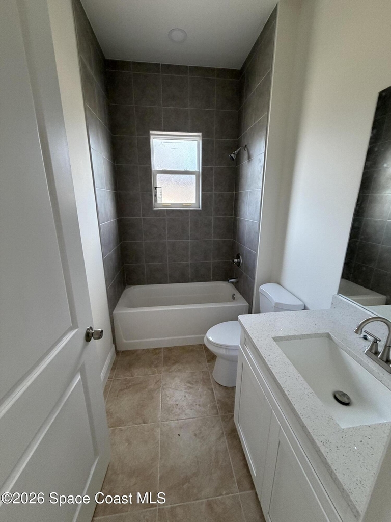 1677 Javier Street Se - Photo 5