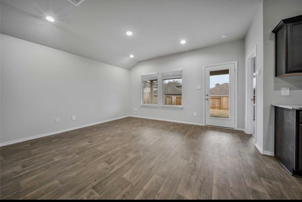 40643 Creekside Bluff Trail - Photo 2
